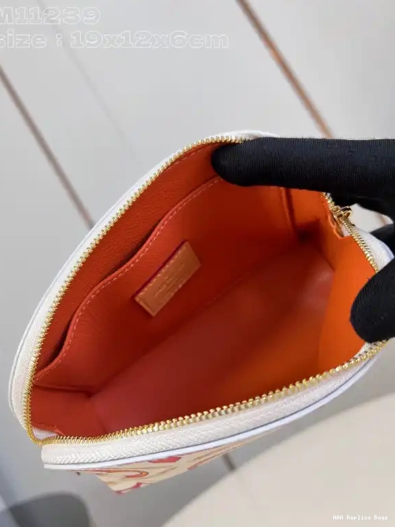 Aaa replica bags Pochette Vuitton Louis Cosmétique PM 0616